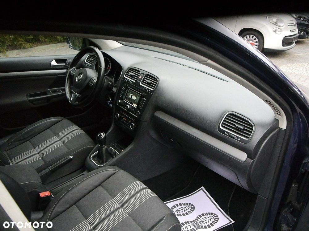 Volkswagen Golf 1.6 TDI DPF BlueMotion Technology MATCH - 24