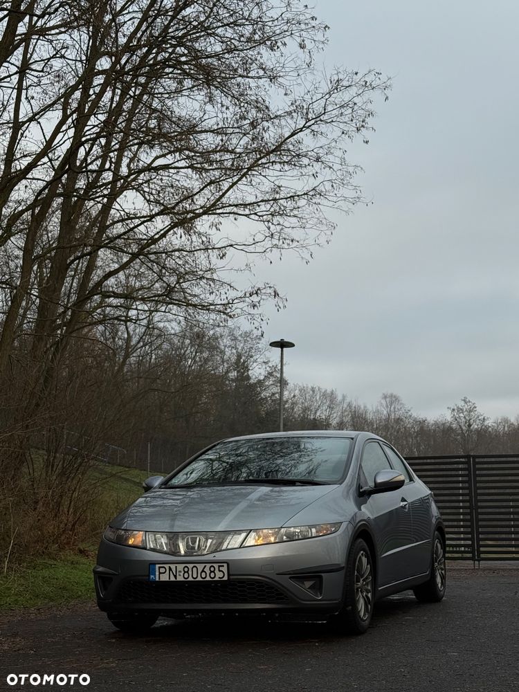 Honda Civic 1.8 Comfort - 1