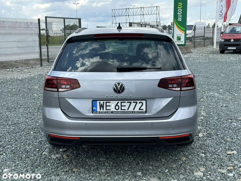 Volkswagen Passat - 8