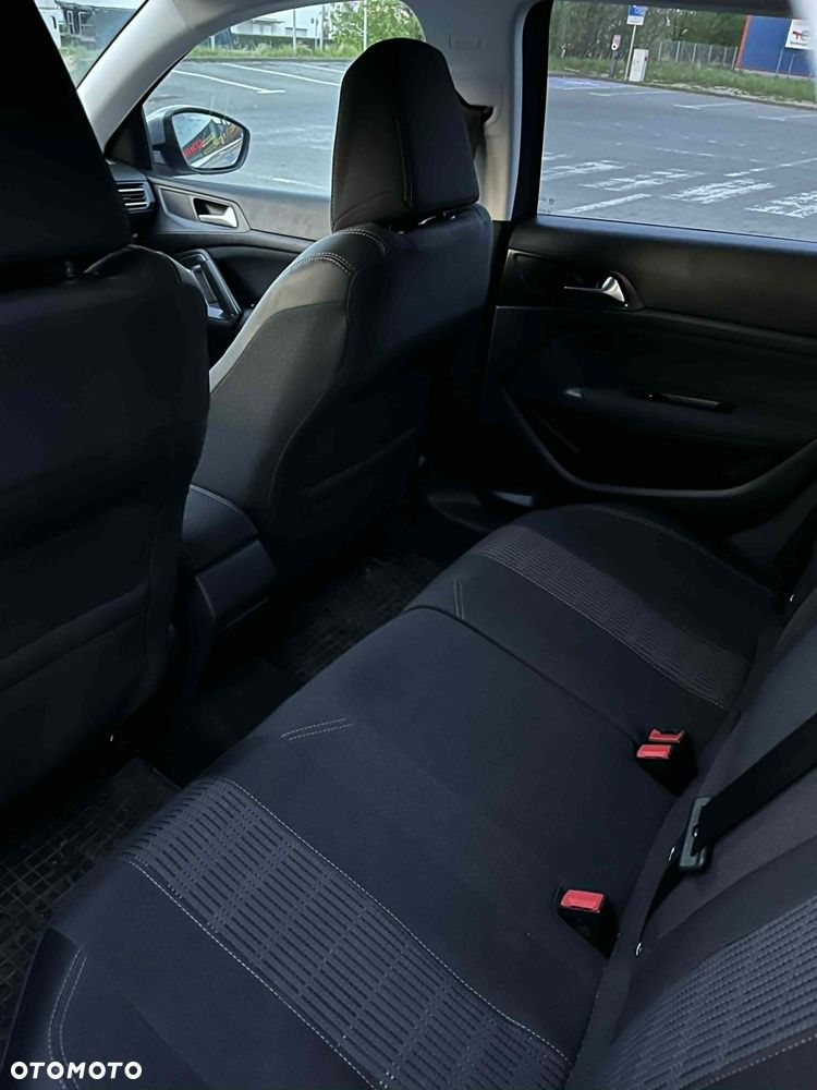 Peugeot 308 1.5 BlueHDi Active S&S EAT8 - 10