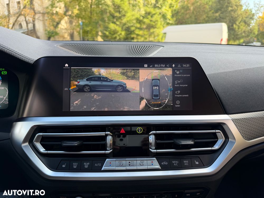 BMW Seria 3 330e AT PHEV - 23