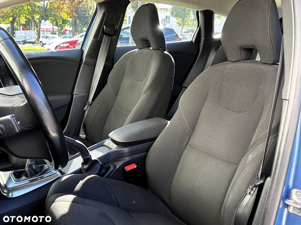 Volvo V40 - 15