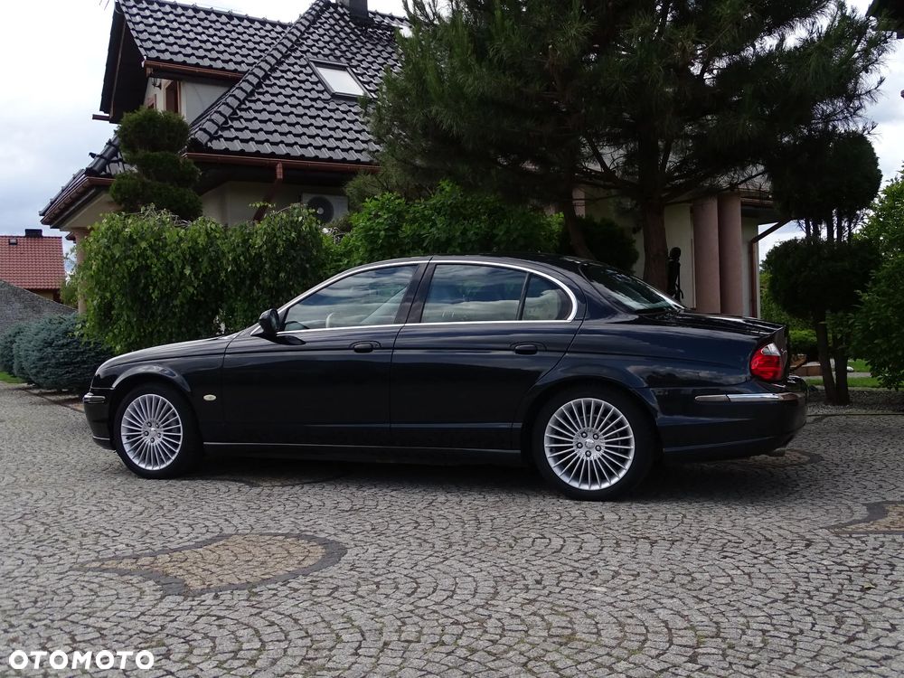 Jaguar S-Type - 9