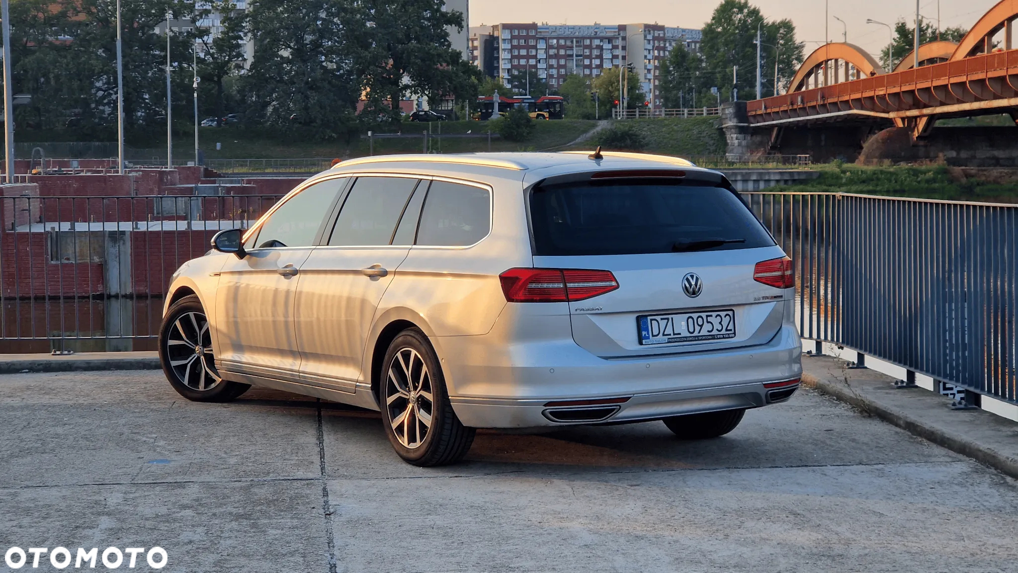 Volkswagen Passat 2.0 TDI Bi-Turbo BMT 4Mot Highline DSG - 6