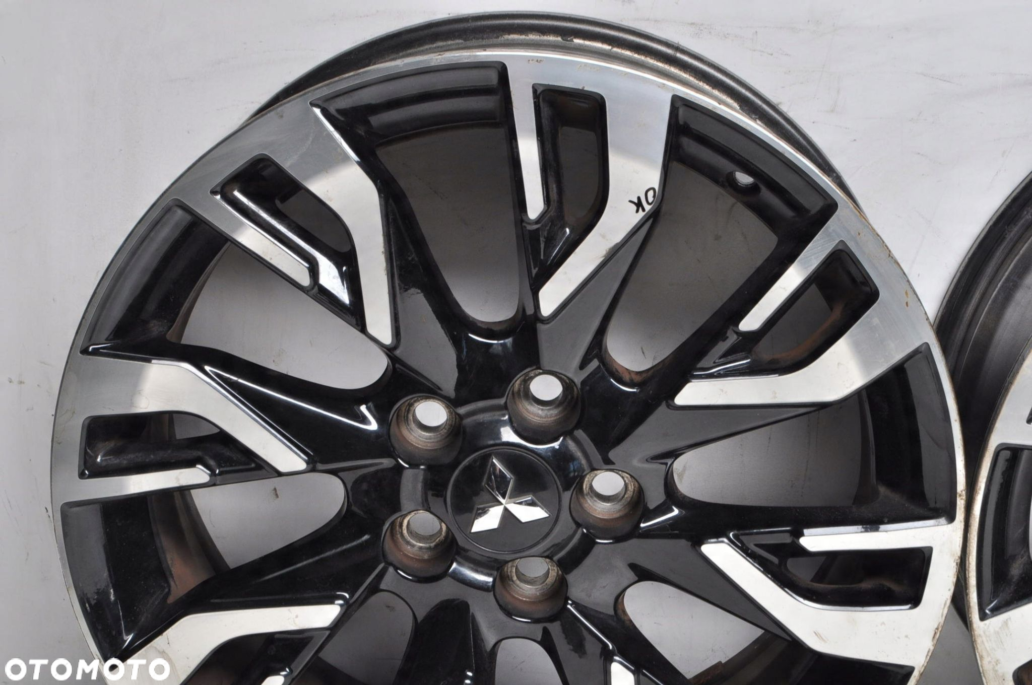 MITSUBISHI OUTLANDER ASX FELGI ALUMINIOWE R18 7J 5X114.3 ET38 - 14