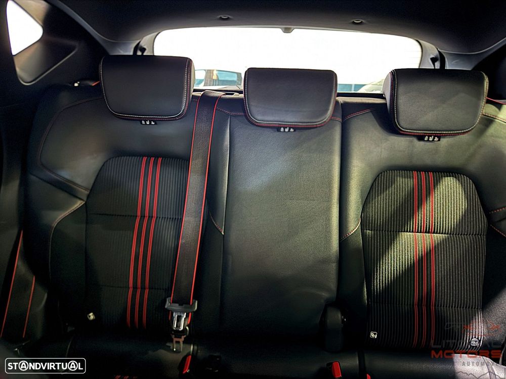 Renault Captur 1.6 E-Tech Plug-In RS Line - 37