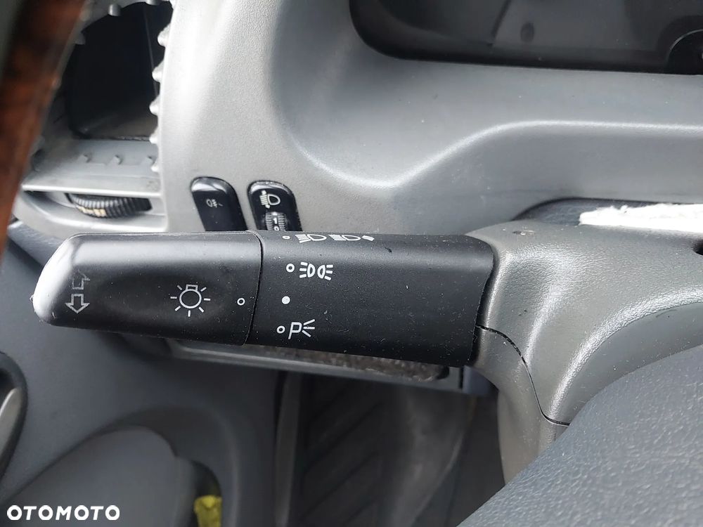 Mercedes Sprinter I W903 MAX długi wysoki silnik 2.2 CDI wtryski alternator pokrywa głowica kolektor blok wał skrzynia biegów manual maglowica pompa przewód sterownik szyba boczek konsola obudowa osłona atrapa panel most dyfer bliźniak felga sanki wachacz lampa stopień próg kombajn nagrzewnica mcperson serwo zbiorniczek rozrusznik wiązka przewód fotel zamek zacisk hamulcowy chłodnica nadkole błotnik dach klamka podszybie rura NA CZĘŚCI WSZYSTKIE CZĘŚCI - 15