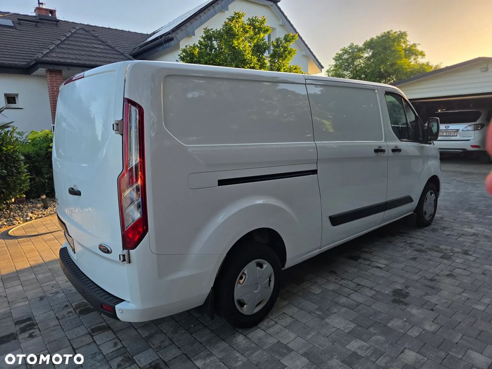 Ford TRANSIT CUSTOM - 4