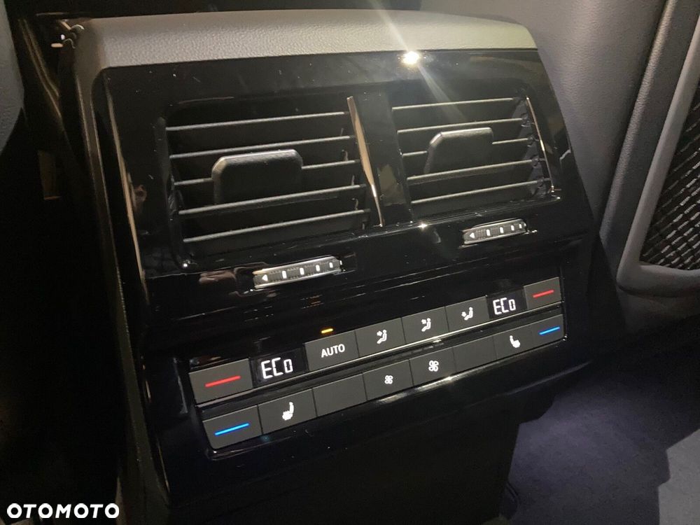 Volkswagen Touareg 3.0 V6 TDI 4Motion Elegance - 14