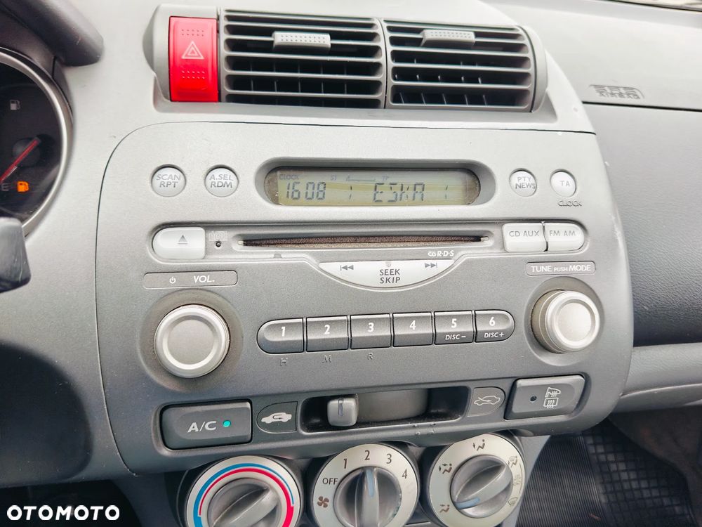 Honda City 1.4 Comfort - 22