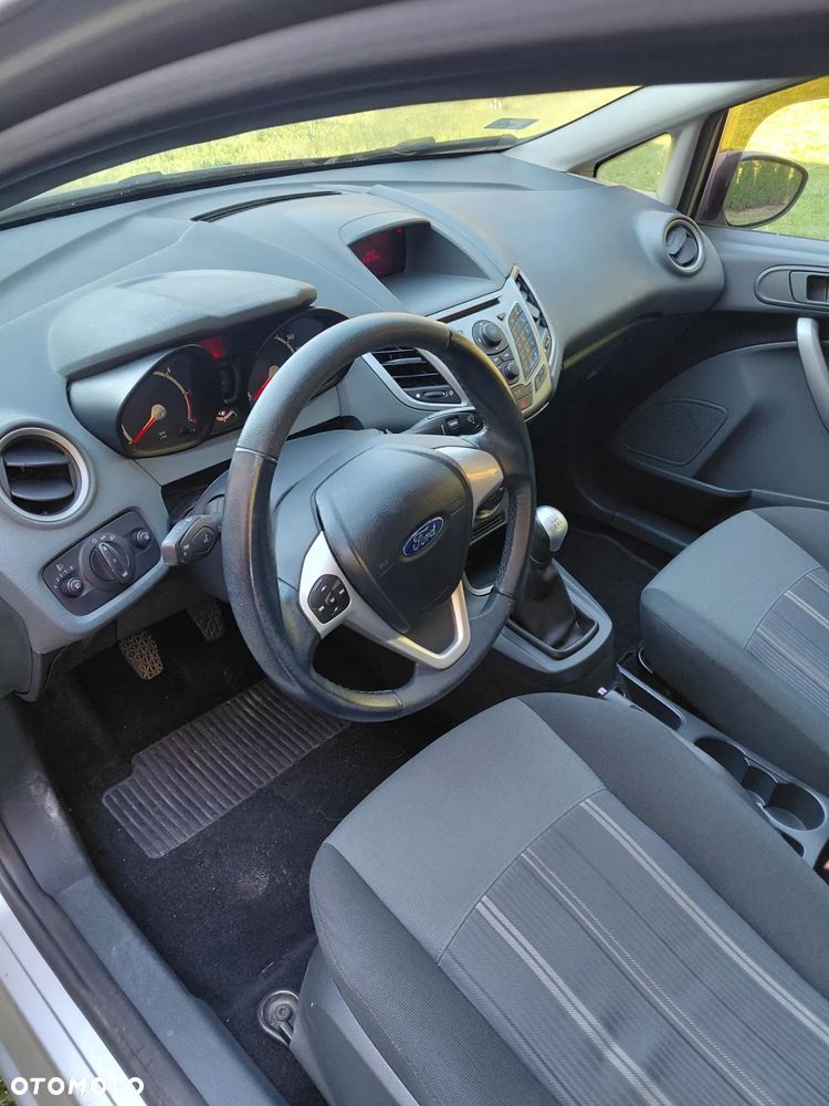 Ford Fiesta 1.4 TDCI - 20