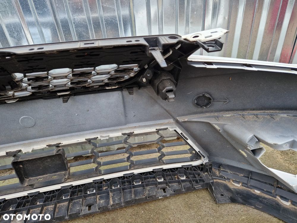 Seat Ibiza V 6F0 Zderzak Przód przedni bez PDC - 9