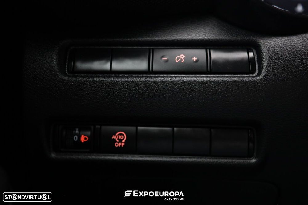 Nissan Juke 1.0 DIG-T N-Connecta DCT - 19