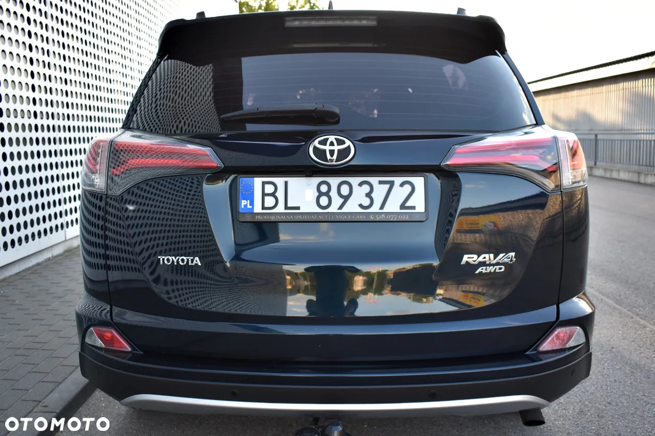 Toyota RAV4 - 6