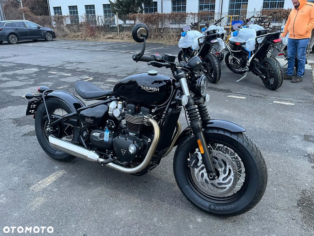 Triumph Bonneville - 17