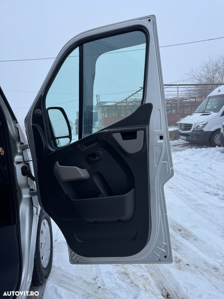 Renault Master 7 Locuri + spatiu marfa , tractiune fața , 2.3 , 170Cp - 21