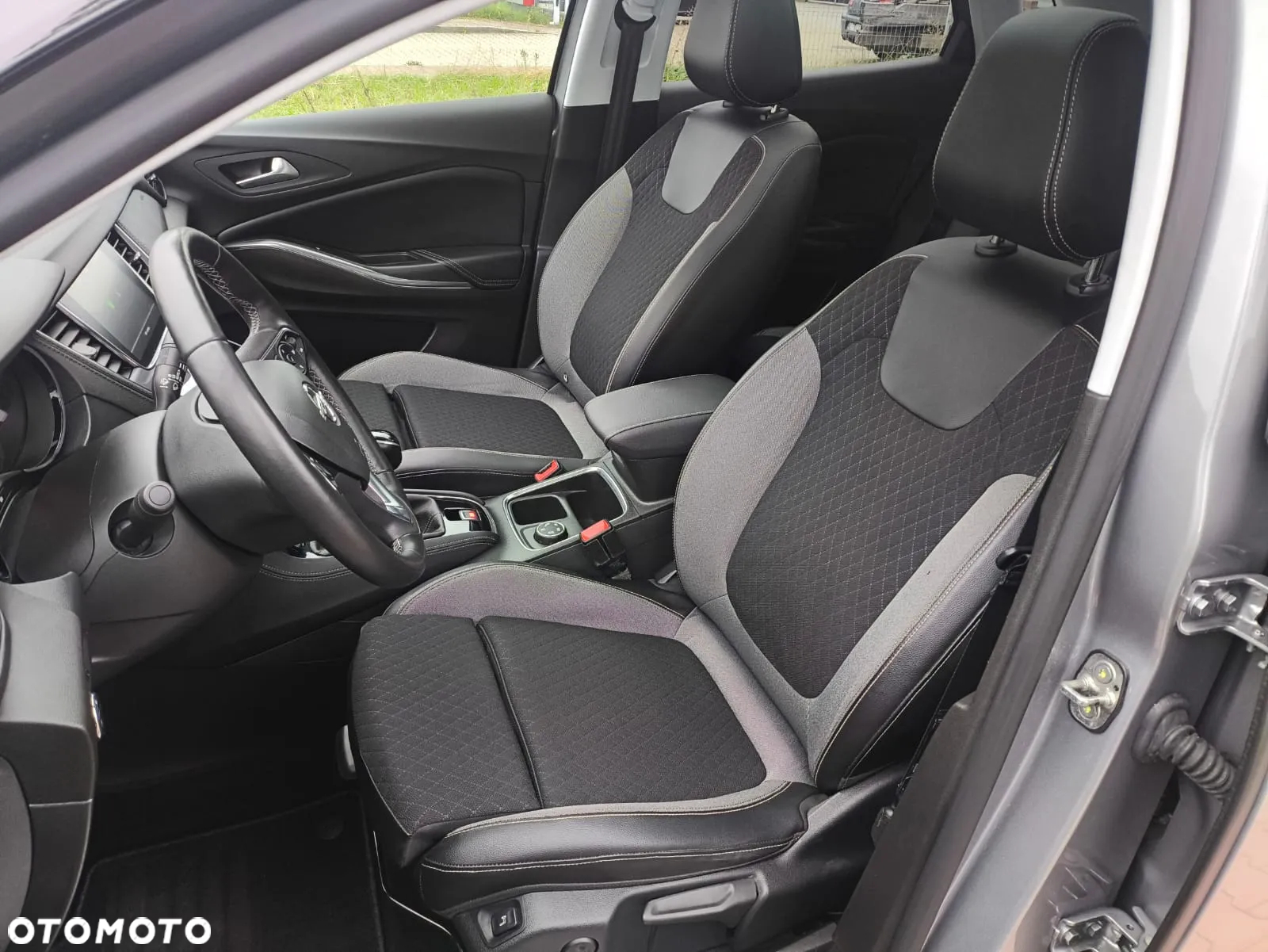Opel Grandland X 1.5 D Start/Stop Business INNOVATION - 33