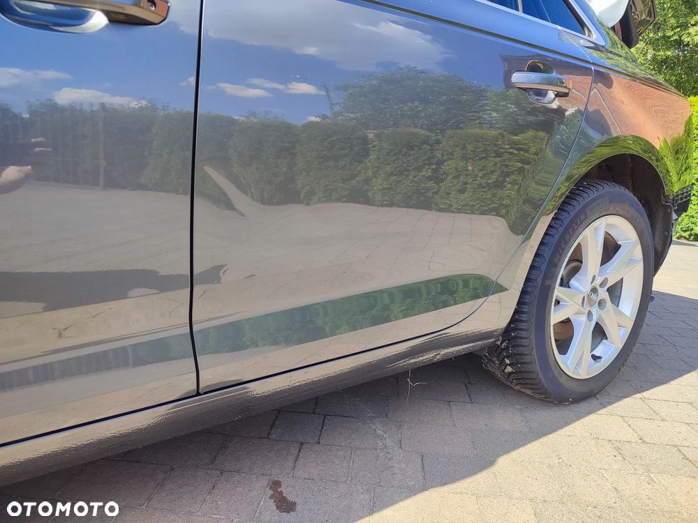 Audi A4 Limousine 2.0 TDI DPF clean diesel multitronic Attraction - 31
