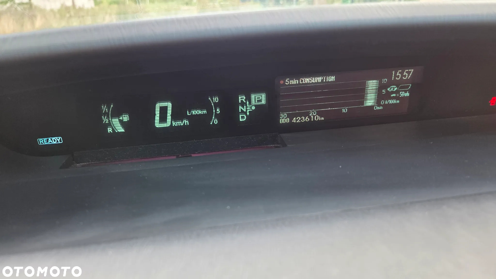 Toyota Prius (Hybrid) Comfort - 16