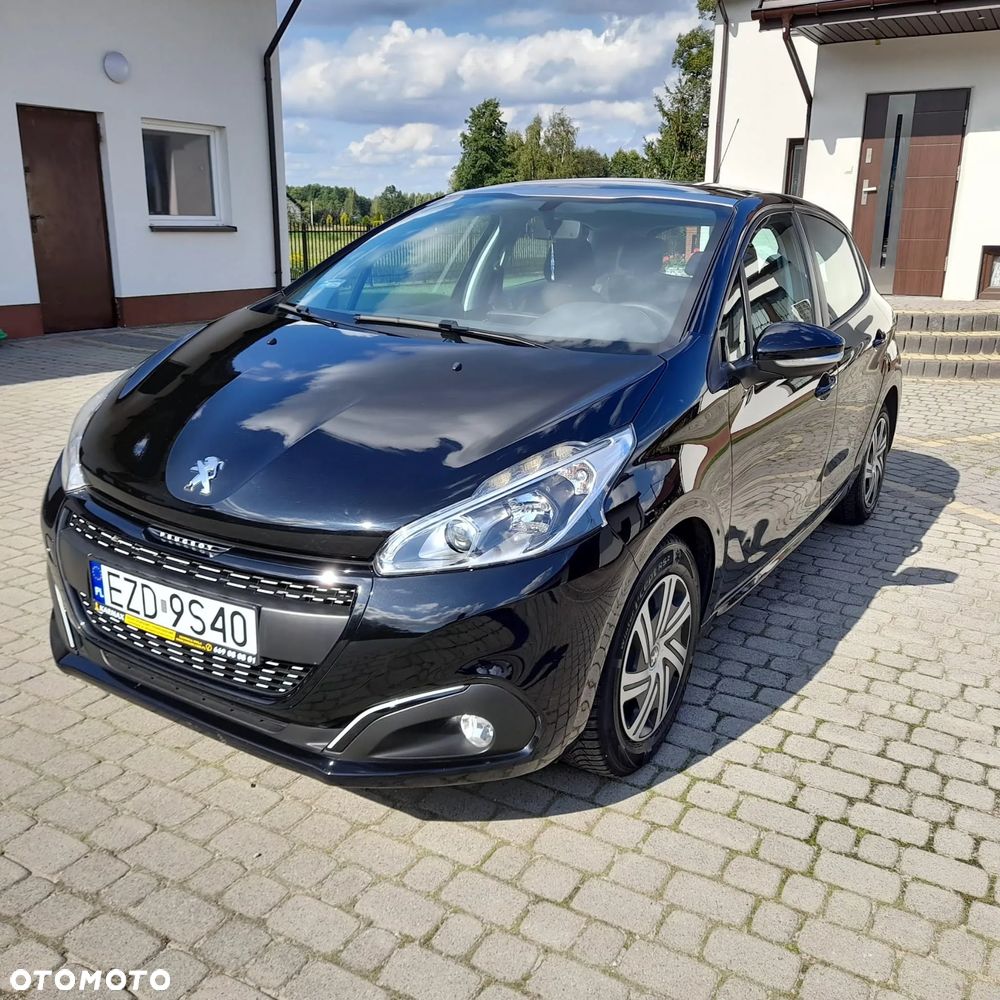 Peugeot 208 - 6