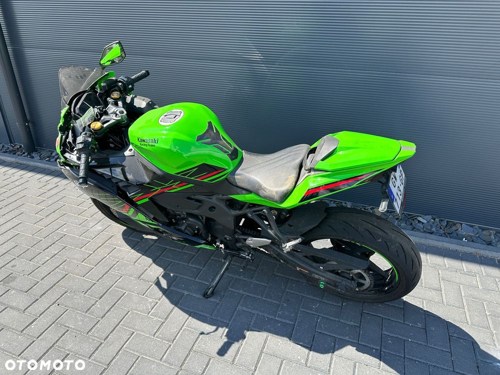 Kawasaki ZX - 3