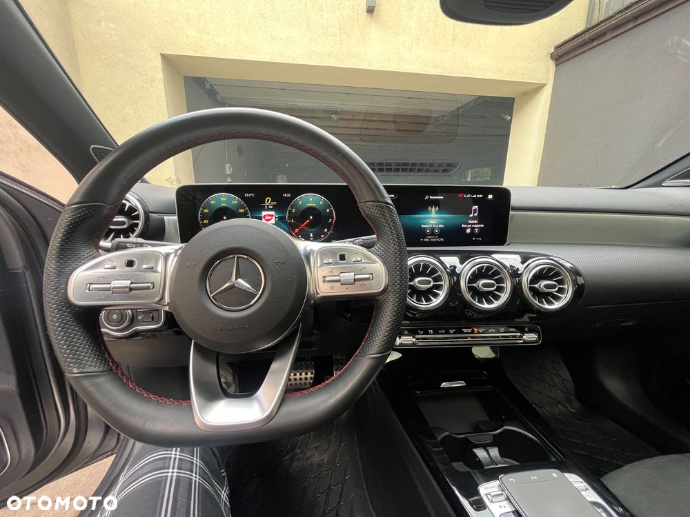 Mercedes-Benz Klasa A 200 AMG Line 7G-DCT - 12