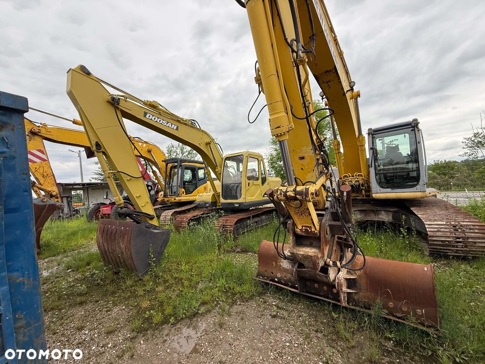 Komatsu PC240 - 5