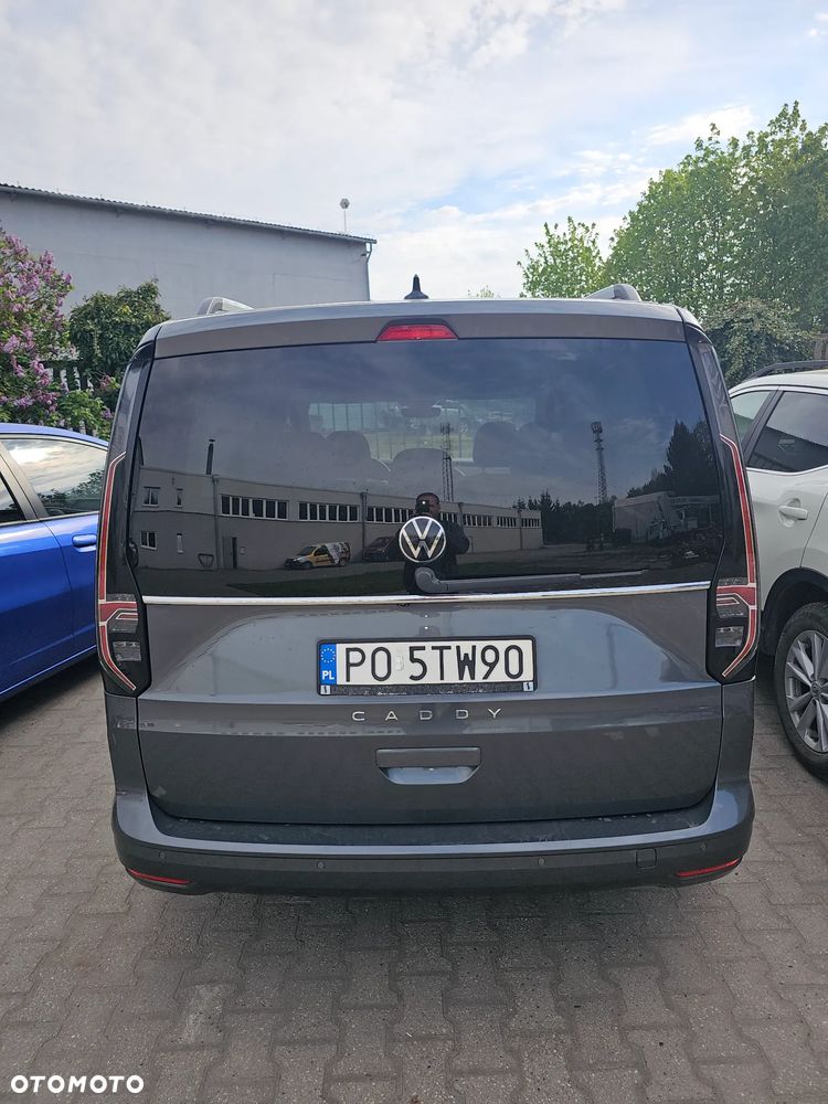 Volkswagen Caddy 2.0 TDI Dark Label DSG - 4
