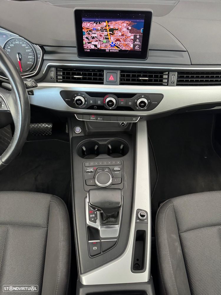 Audi A4 Avant 2.0 TDI Advance S tronic - 17