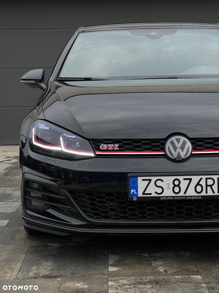 Volkswagen Golf GTI (BlueMotion Technology) DSG Performance - 3