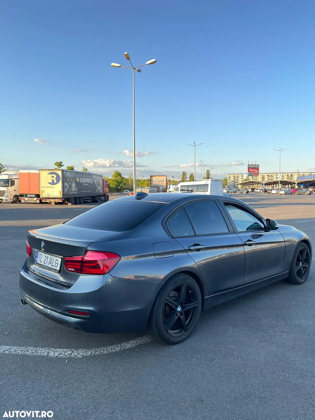 BMW Seria 3 318d Aut. - 5