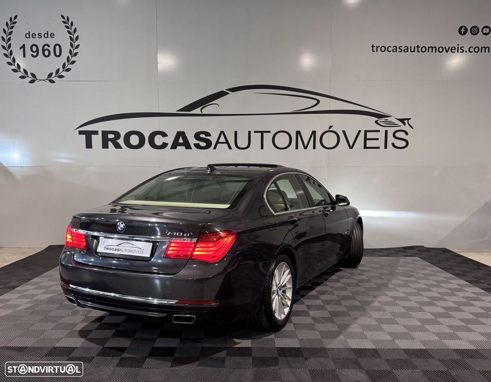 BMW 740 d - 15