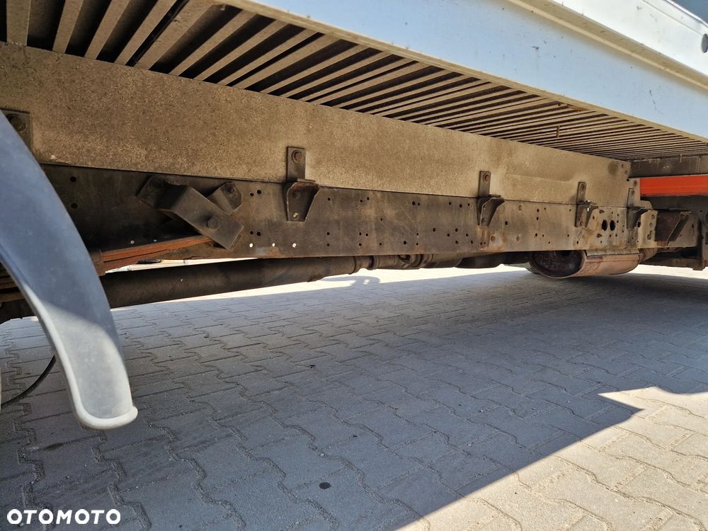 Iveco Daily do 3,5T 3.0 170 PS Na Blizniakach Laweta Pomoc Droga Najazd - 17