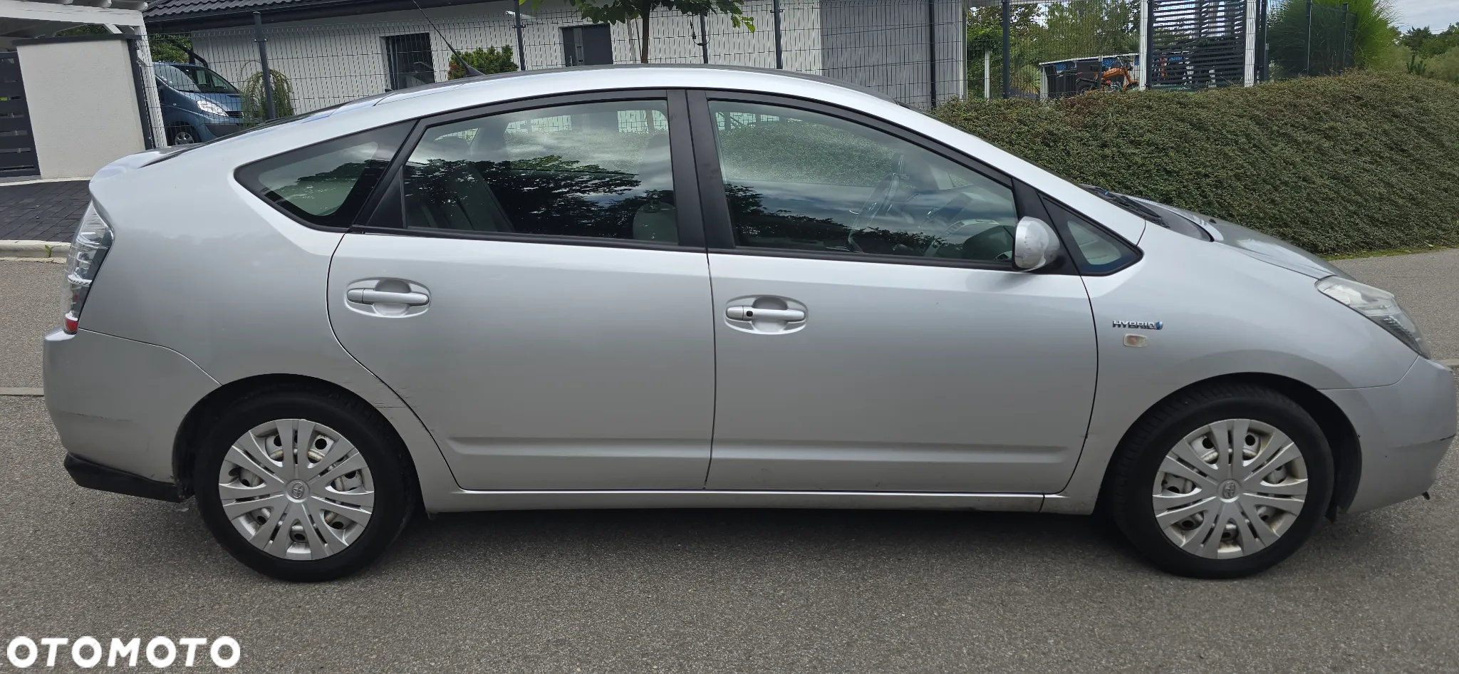 Toyota Prius (Hybrid) Comfort - 19