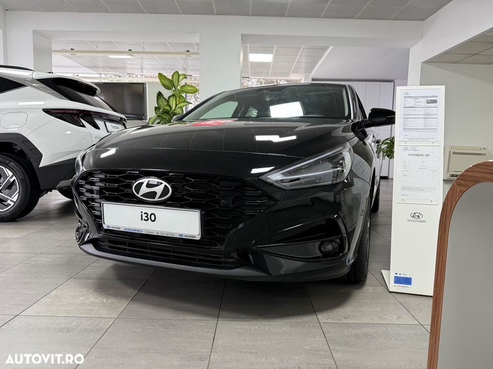 Hyundai i30 Fastback 1.5 T-GDI 140CP 7DCT MHEV Exclusive - 3