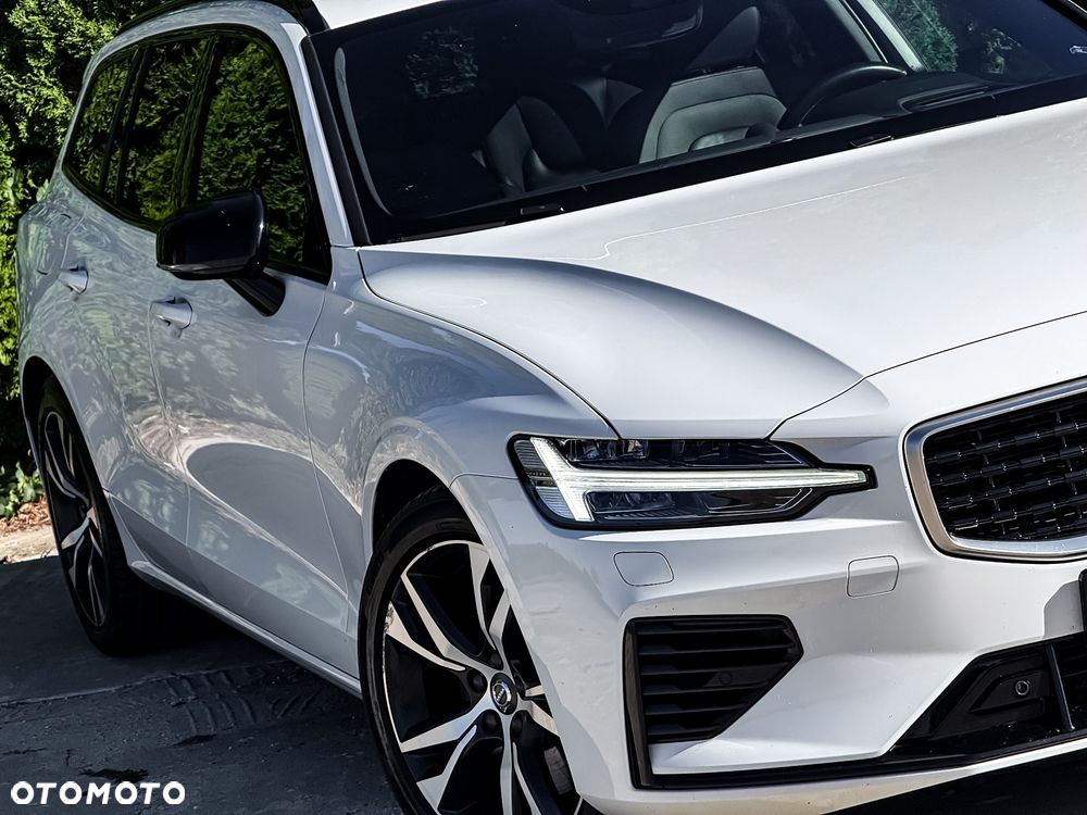 Volvo V60 T8 AWD Recharge Geartronic RDesign - 11