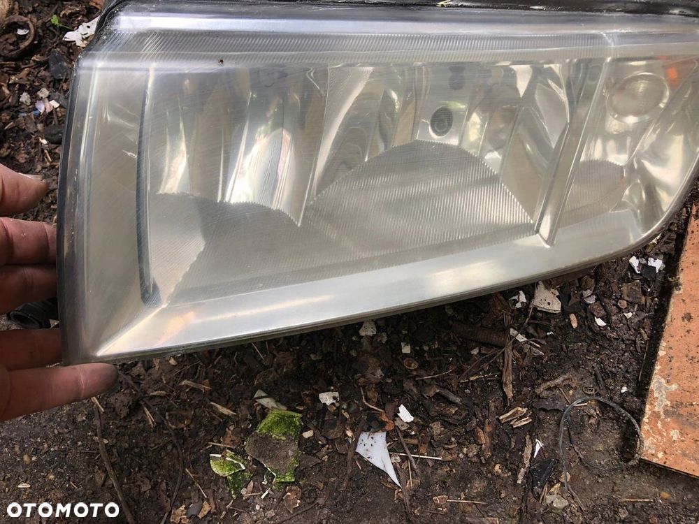 SKODA FABIA I 1 LAMPY PRZÓD PRAWA LEWA - 2