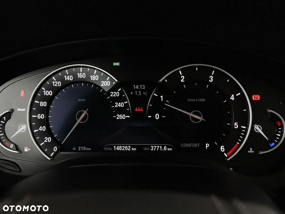 BMW Seria 5 520d Luxury Line - 23