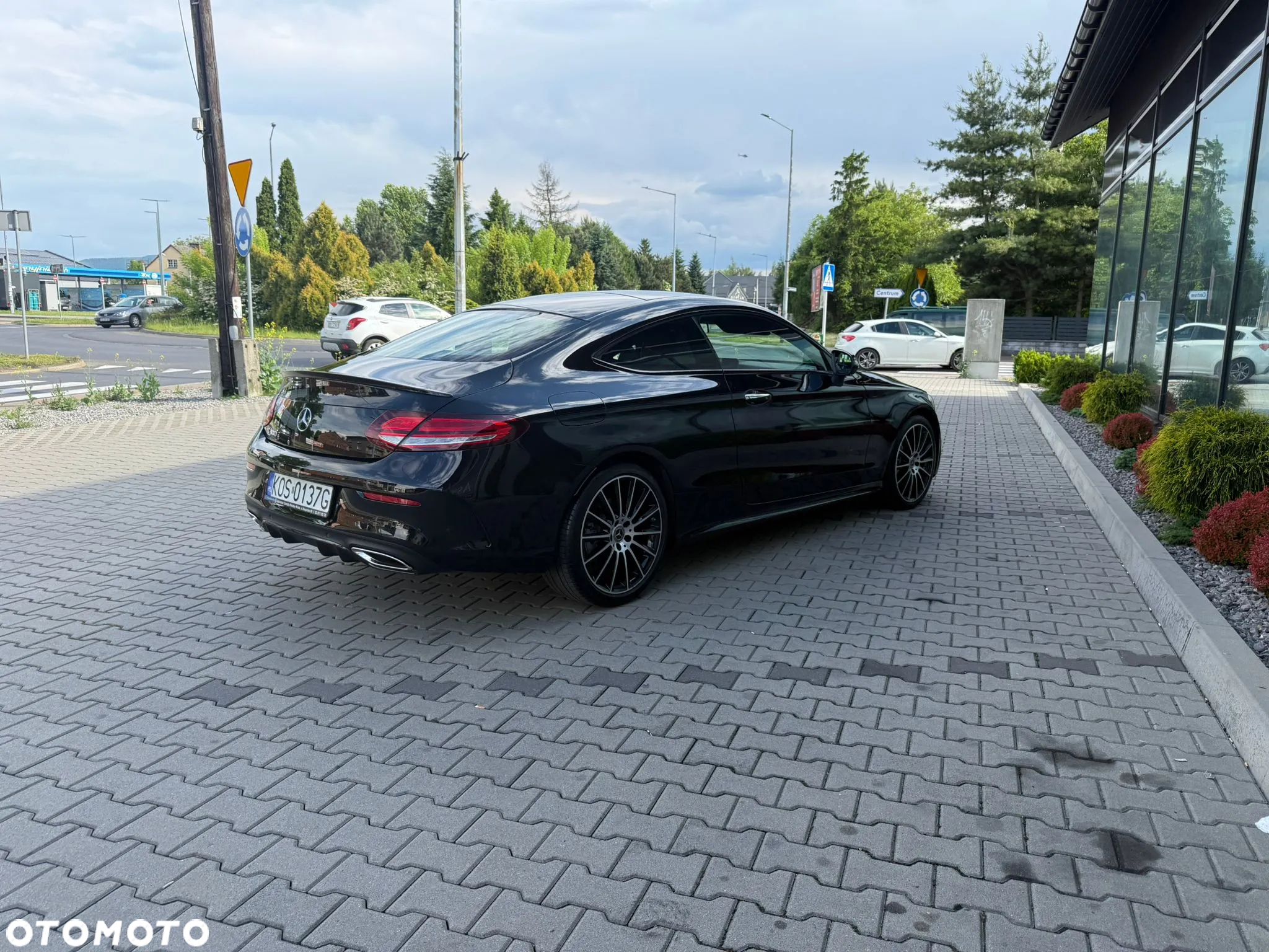 Mercedes-Benz Klasa C 300 9G-TRONIC AMG Line - 37