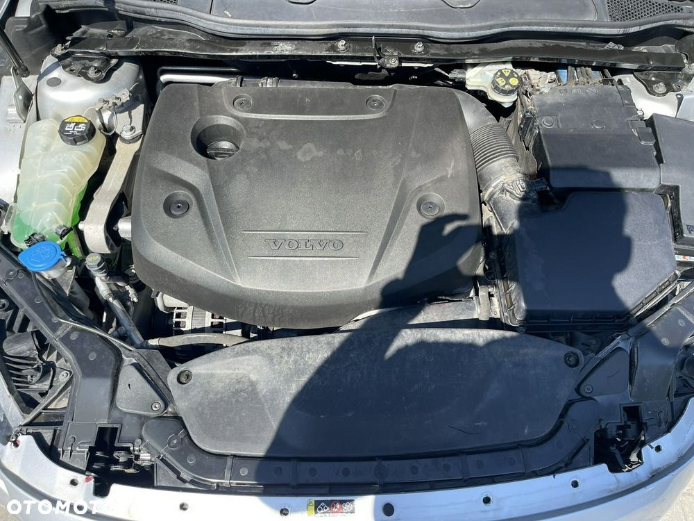 Volvo V40 D2 Kinetic - 13