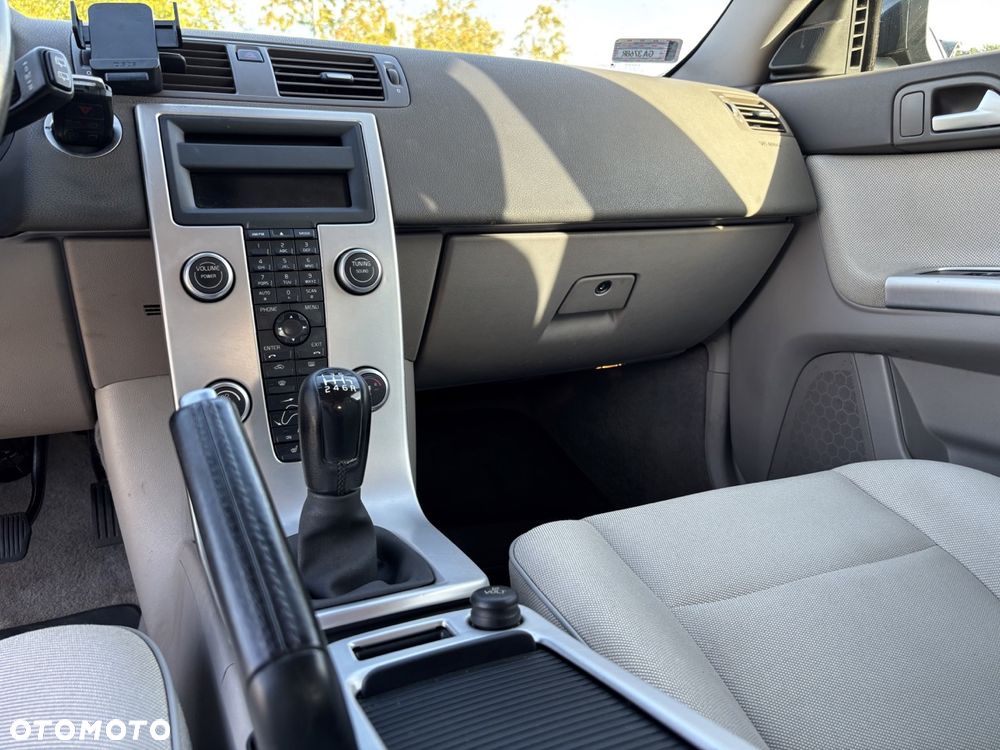 Volvo V50 D3 - 19