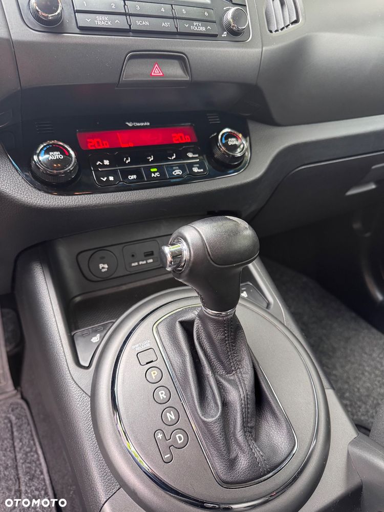 Kia Sportage 2.0 CVVT 2WD Automatik Vision - 22