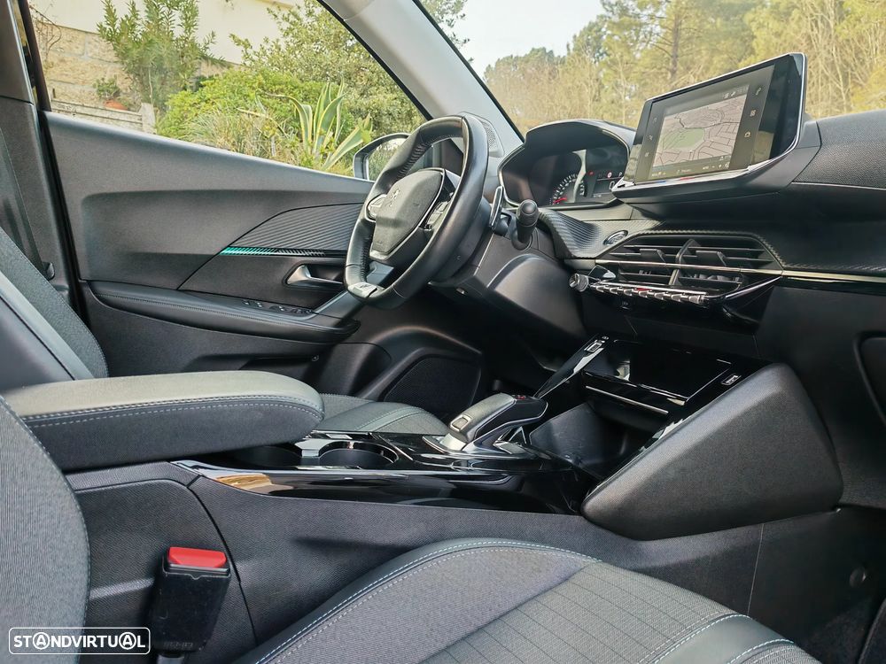 Peugeot 2008 1.5 BlueHDi Allure Pack EAT8 - 11