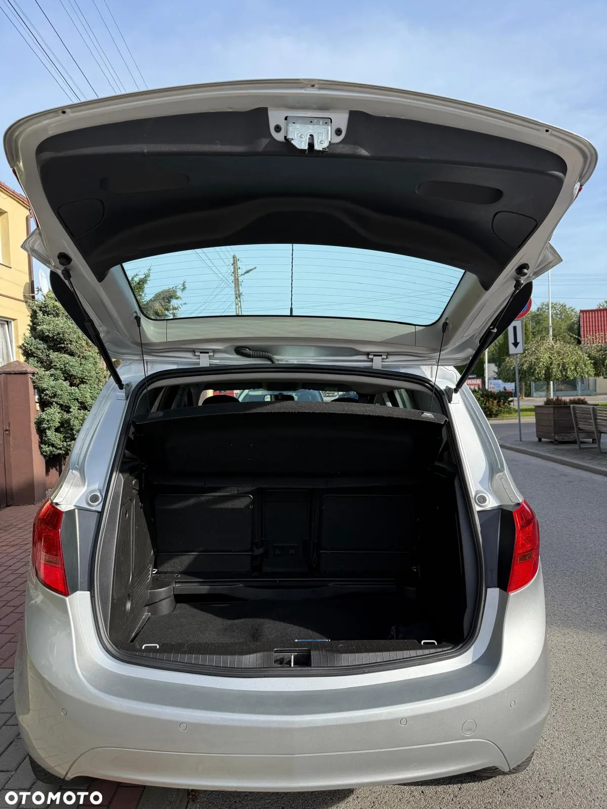 Opel Meriva - 10