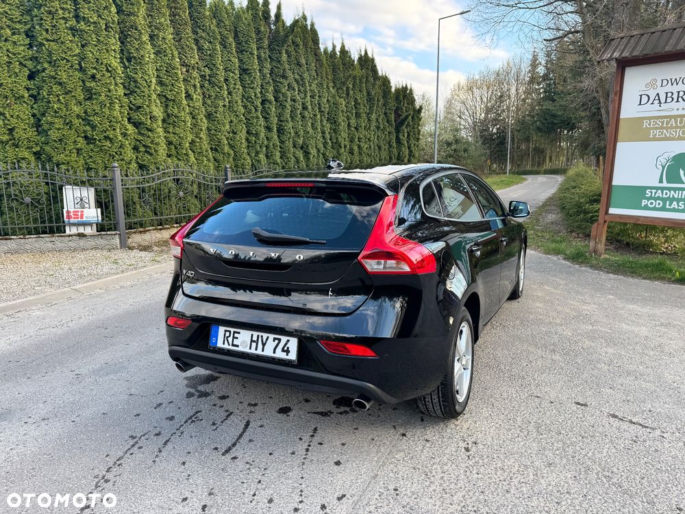 Volvo V40 D3 Momentum - 11