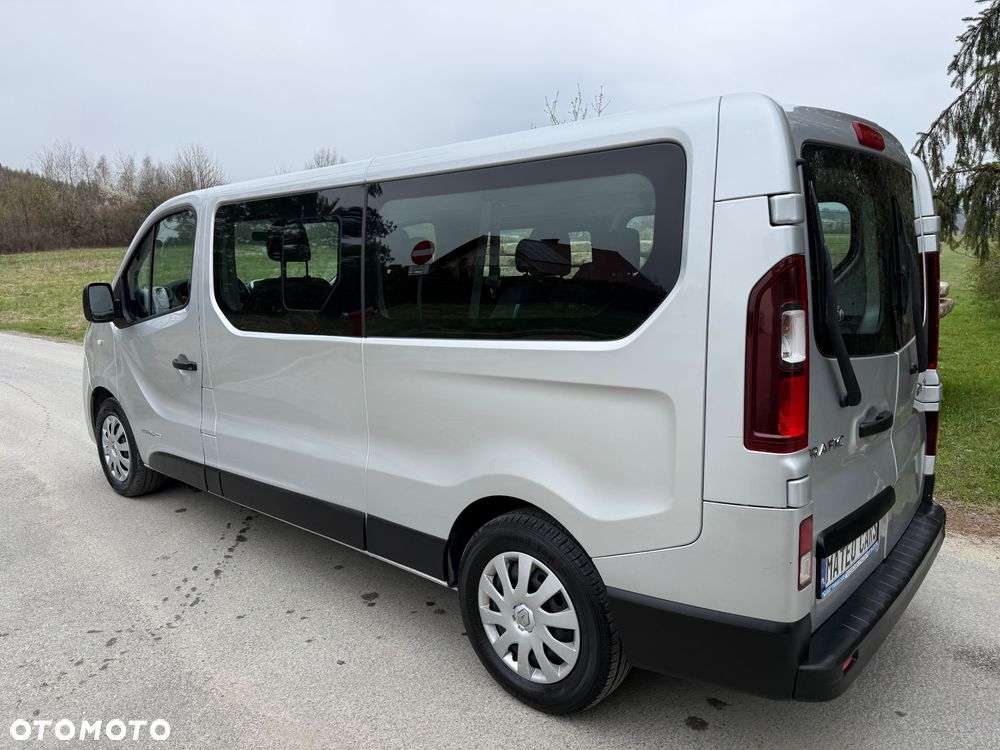 Volkswagen Caravelle - 21