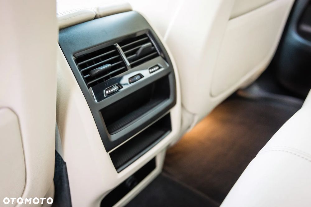 BMW X5 xDrive25d sport - 28