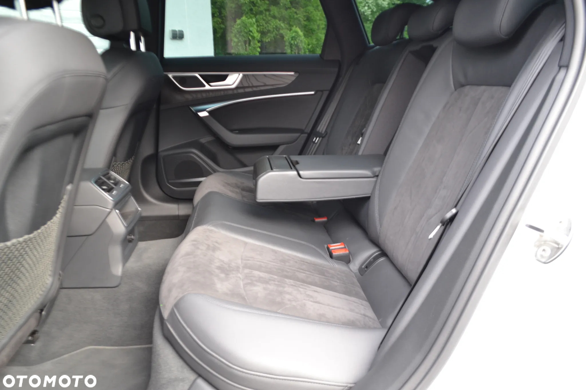 Audi A6 Avant 40 TDI quattro S tronic S line - 26