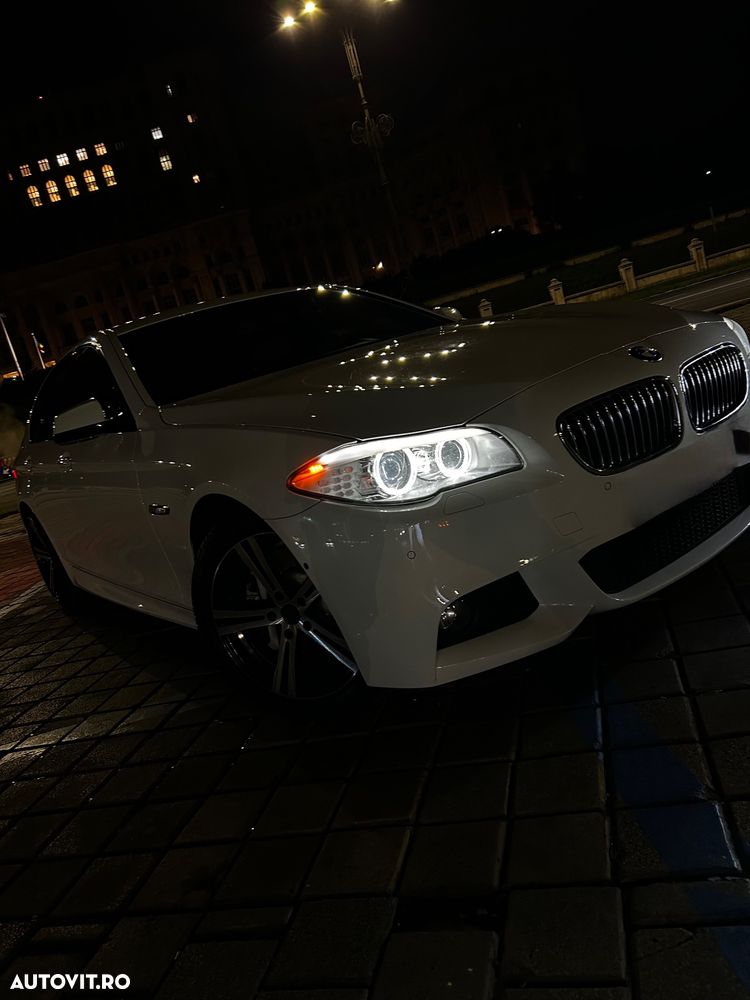 BMW Seria 5 525d xDrive - 15