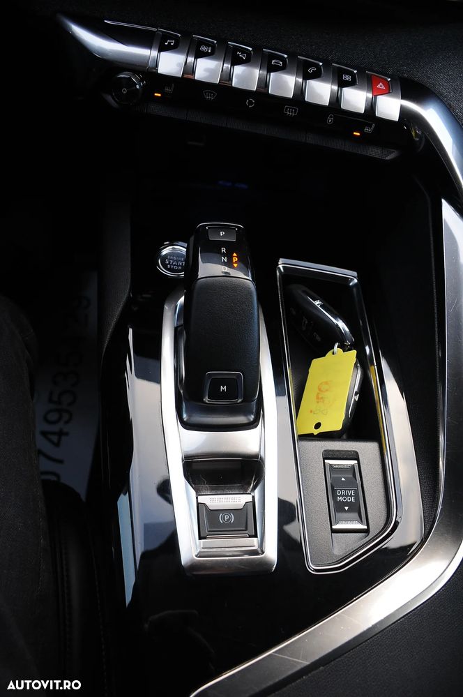 Peugeot 5008 BlueHDI 130 EAT8 Allure - 21